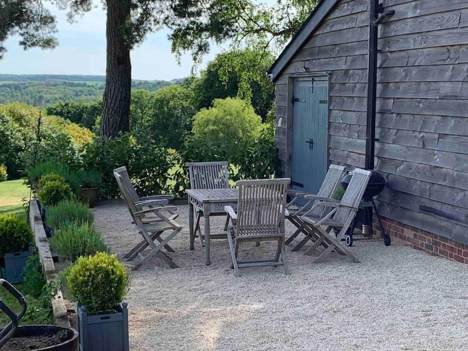 AlderburyThe Coach Houseアパートメント エクステリア 写真